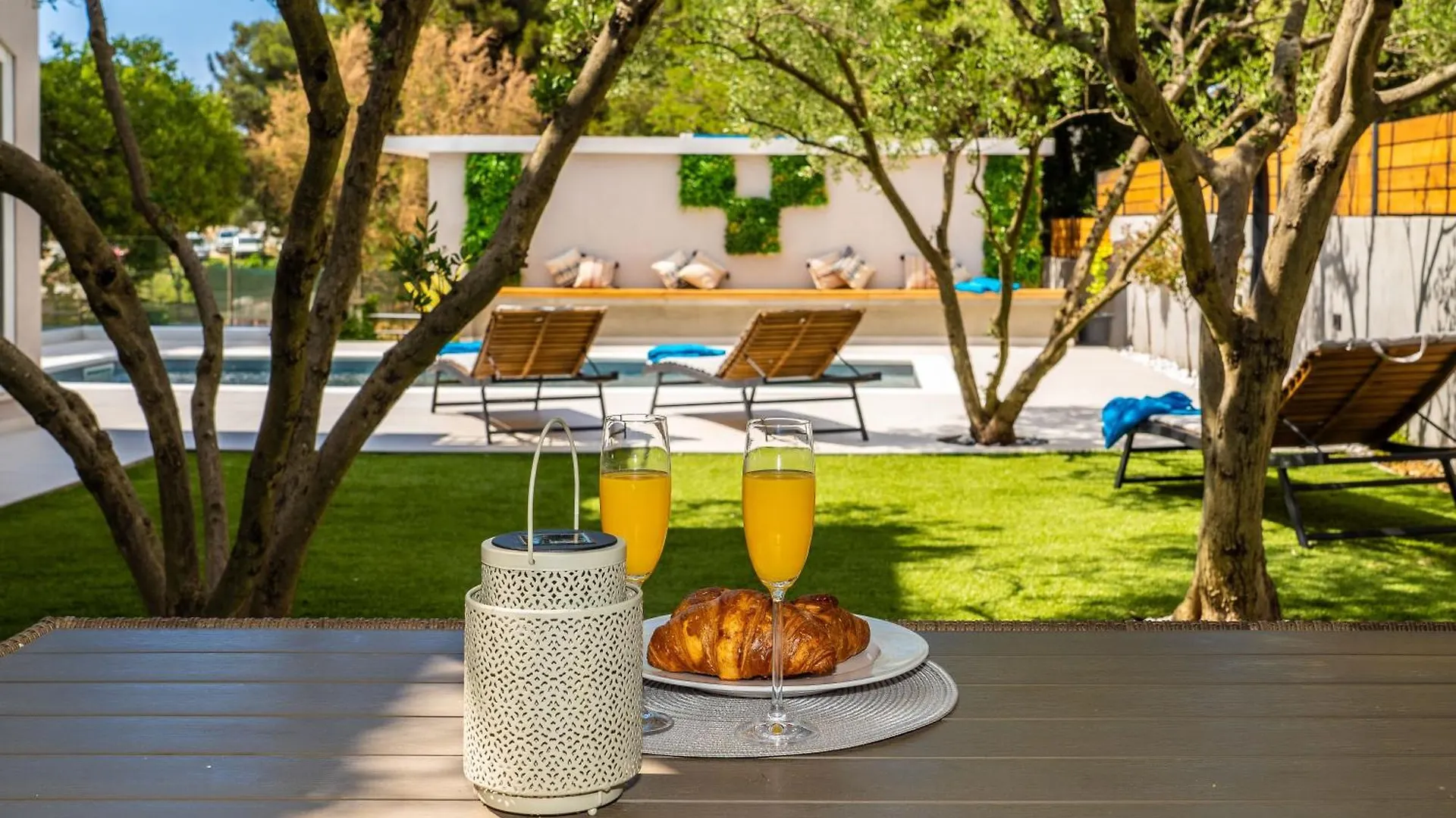 Villa B&D Zadar For The Complete Pleasure Of Vacation !Heated! Private Pool! Green Oasis In The Center Of Zadar, 100M From The Sea 0*,  Croatia