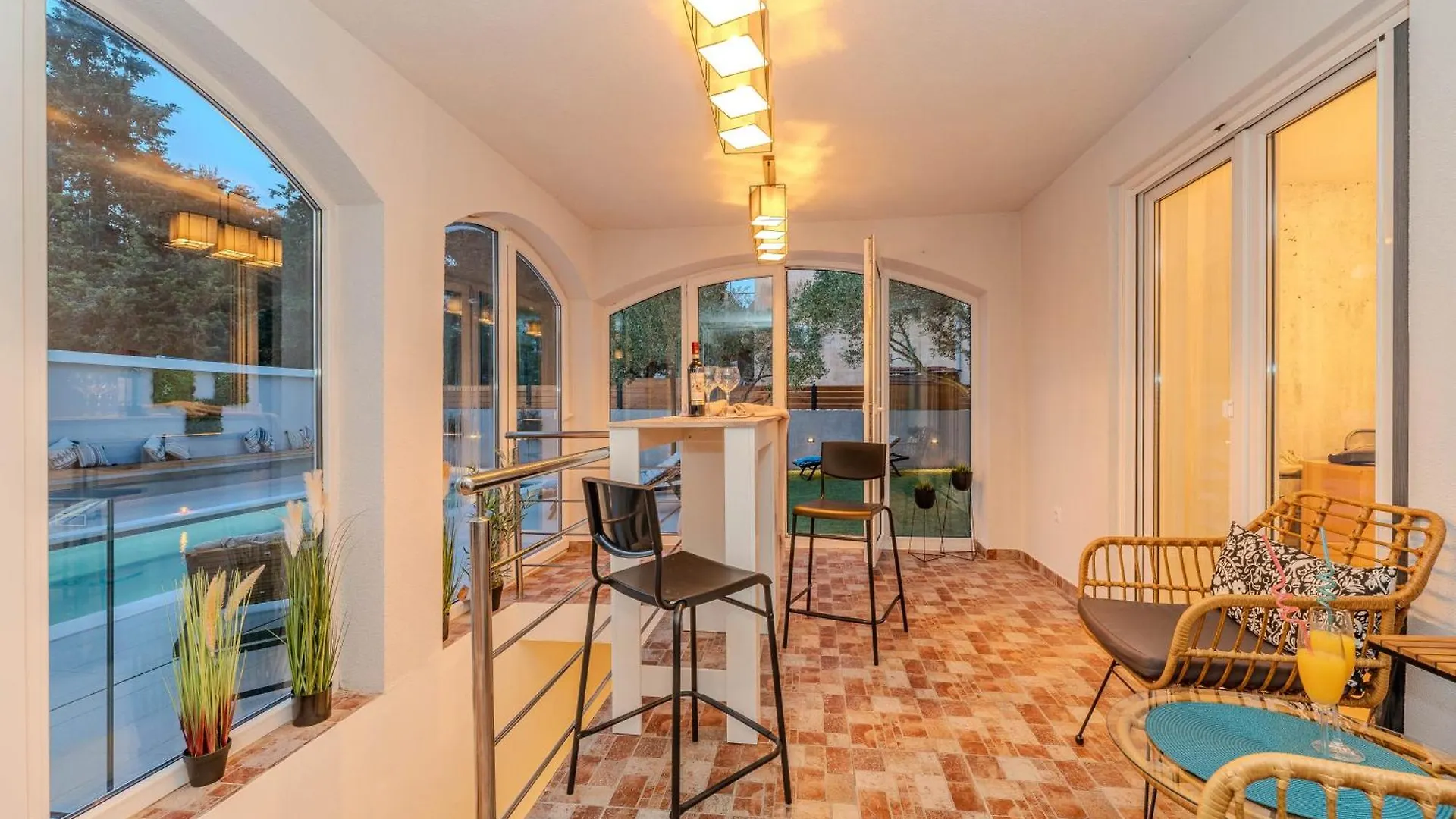 Villa B&D Zadar For The Complete Pleasure Of Vacation !Heated! Private Pool! Green Oasis In The Center Of Zadar, 100M From The Sea